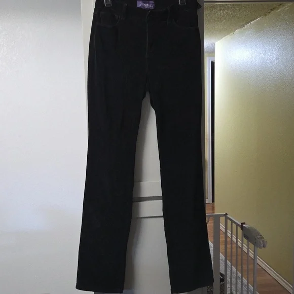 NYDJ Women's Classic Black Velvet Straight Leg Jeans - Picture 1 of 4